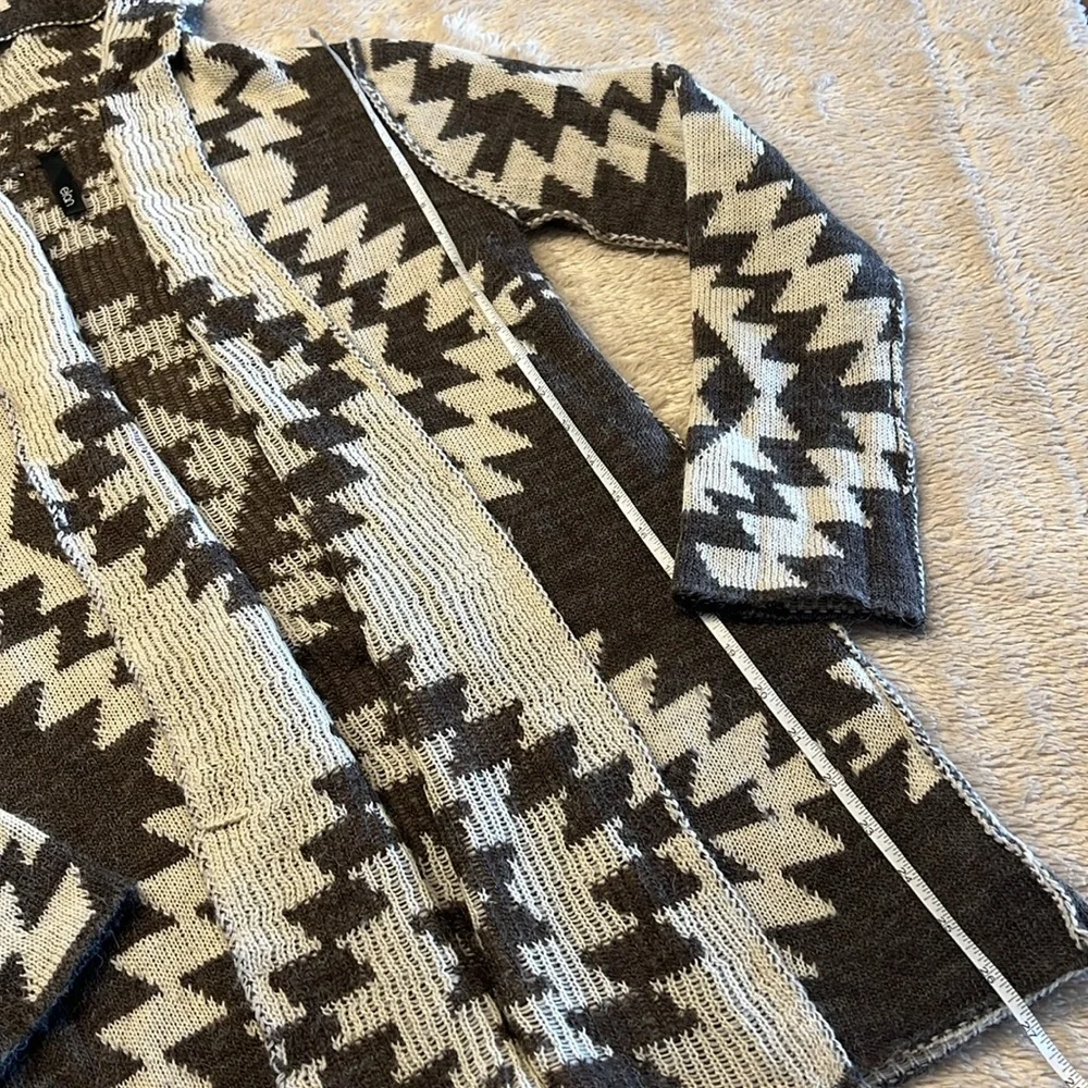ELAN Aztec Print Hooded Cardigan - Picture 12 of 13